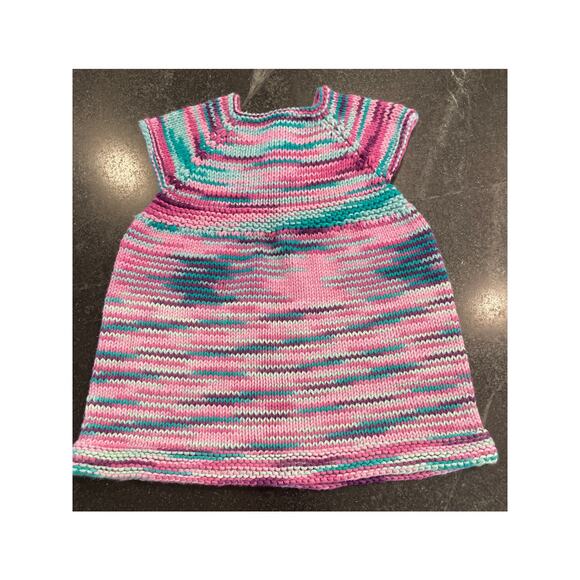 Hand-Crocheted infant or toddler dress 6-12mo - Picture 3 of 10